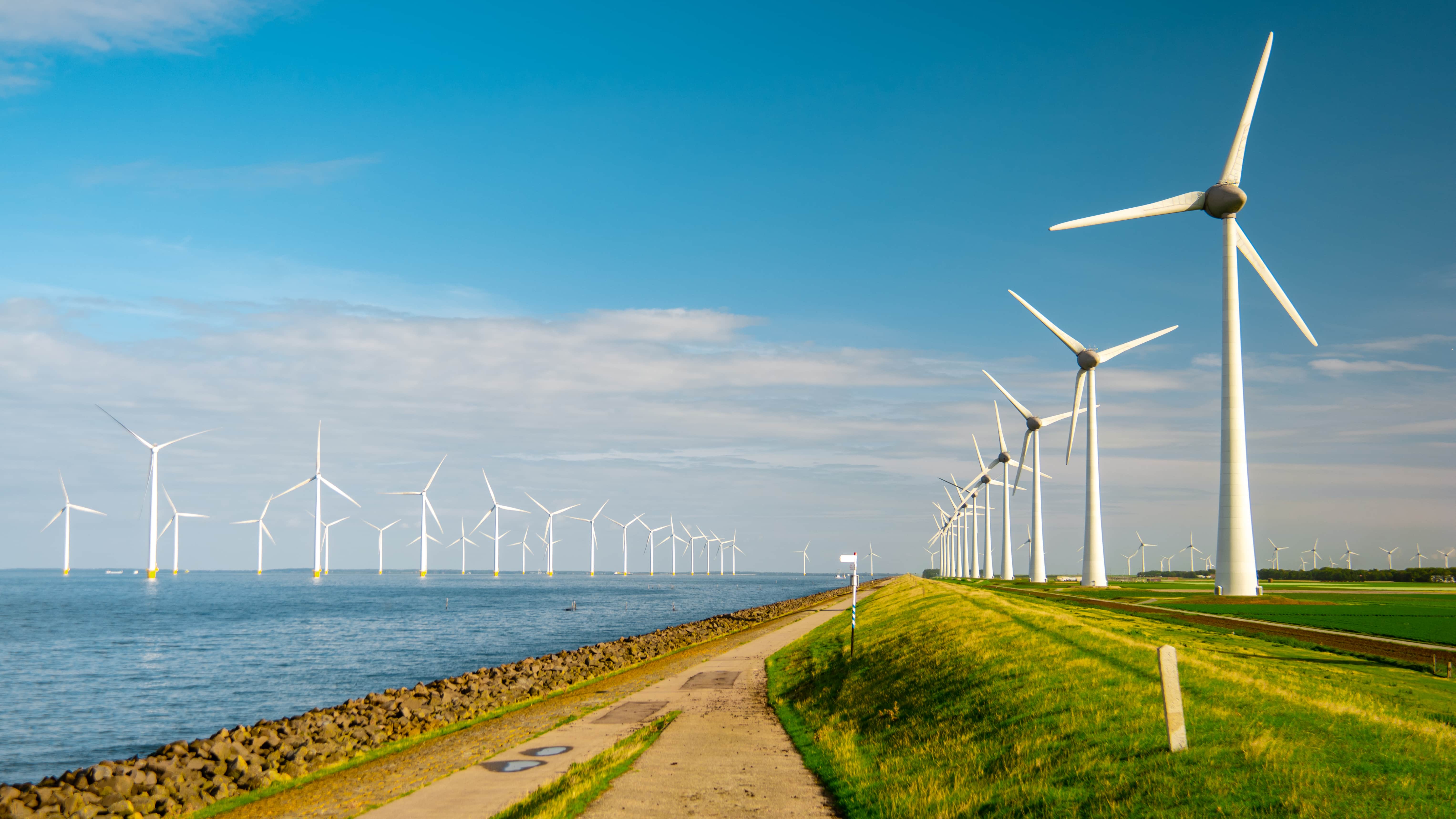 Daha Temiz Bir Yarın İçin: Yeşil Enerjiye Yatırımın Önemi